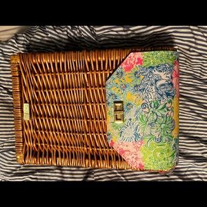 Brand New Lilly Pulitzer Wicker Wine Carrier w/ Strap